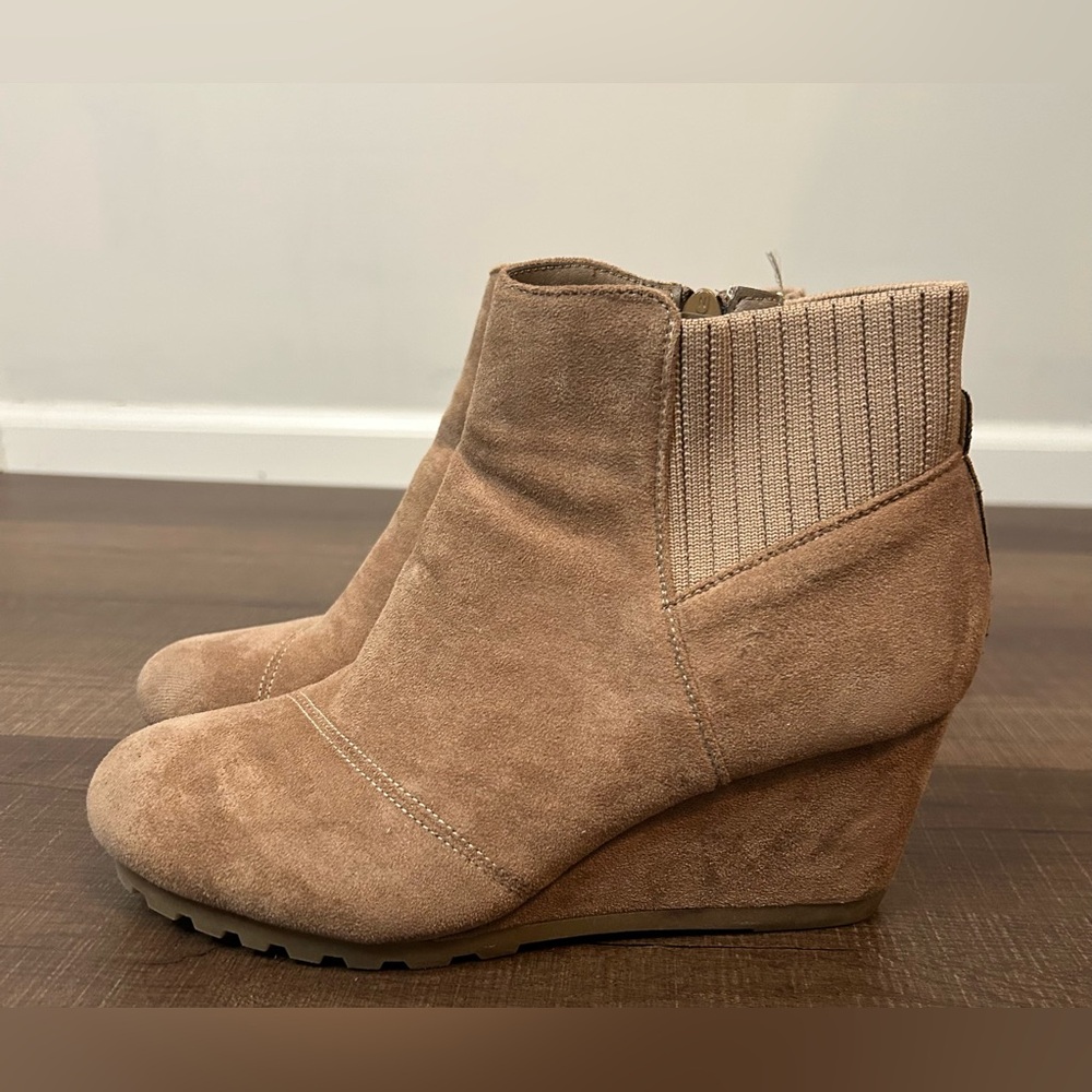Pierre Dumas Boots Womens Casual Side Zip Bootie Heels Light Brown Size 7